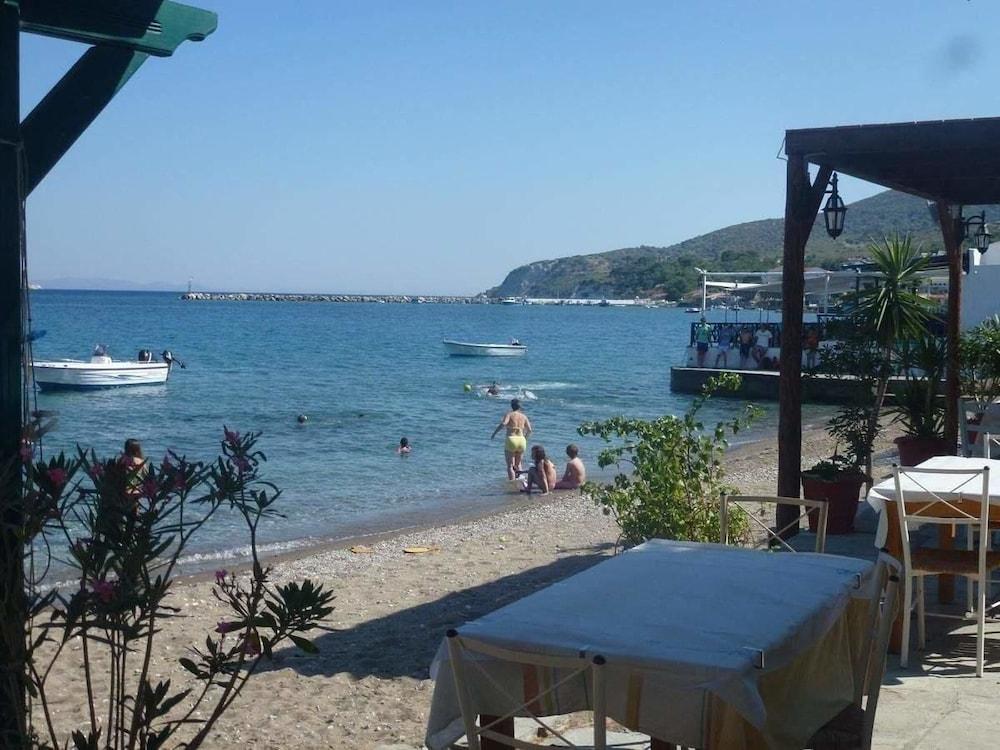Rania Beach Iräon Exterior foto